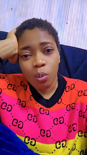 SEIGNEUR 🙏PORTE MES PEINES I'M NOT OKAY 😔 dépuis 2 semaines Donne moi la force I need it 😫 🙏 Agréable journée ma TEAM 🇨🇲 we're together.. | Floriane Tchandja officiel