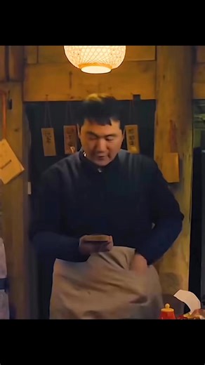 🎥 Three people sharing just one bowl of noodles #fypageシ #fypシ゚viralシ #fypreelsシ゚viralシ #reelsfypシ #viralreelsfacebook #trendingreelsvideo #watchtilltheend #reelsfacebook #fypシ゚ #interesting #Wow #sad | Moment Motion