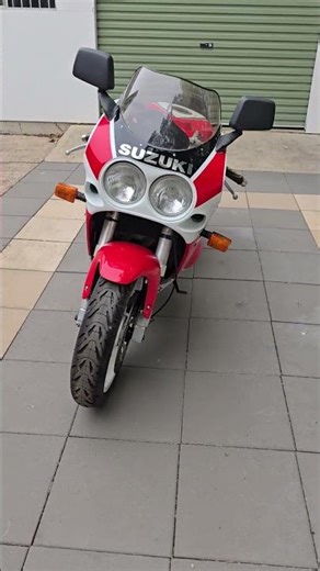 1989 Suzuki GSX-R750 ready for the road, club registration and its good to go.