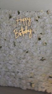 Amo como se ven los muros de flores, recuerda que estamos en San Luis Potosí. Cotizaciones tu decoración ✨️💖 | Candy twist