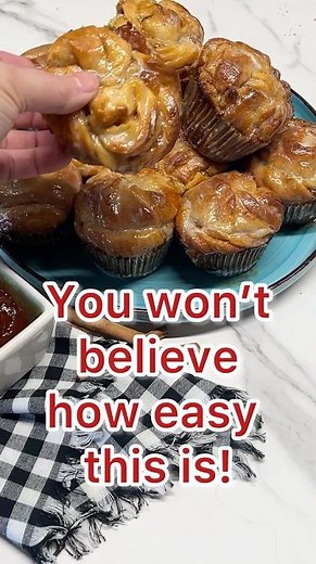 Peach Pie Cruffins (croissant muffins recipe)