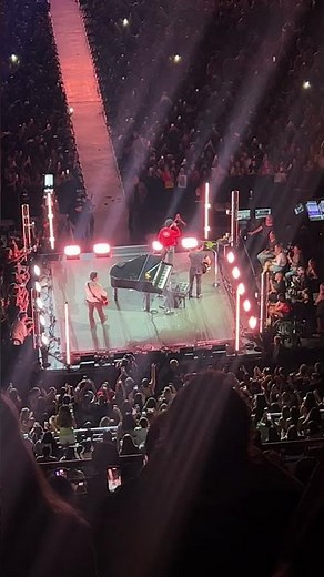 Jonas Brothers Gotta Find You live Camp Rock Joe Jonas Sydney 1 Mar 2024 #camprock #jonasbrothers
