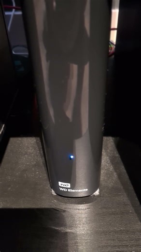 WD Elements 20 TB normal operation noises: standby (no noise)