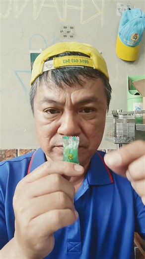 "👂 ASMR DUBBLE BUBBLE GUM BALL CANDY COTTON CANDY BLUE RASPBERRY FLAVOR EATING SOUNDS 👂 #shorts"