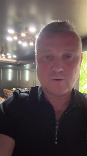 De fiecare dată când ajungem în Brașov, ne face o mare plăcere să ne revedem cu draga noastră prietenă Mariana. Întâlnirile noastre sunt mereu pline de voie bună, zâmbete și momente frumoase petrecute împreună, într-un ambient elegant, la un restaurant deosebit din Brașov.