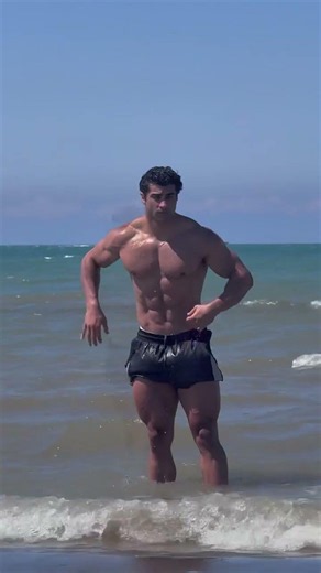 Beach Pump Challenge Flex & Motivation - reza.rastgoo.ir #aesthetic #fitness