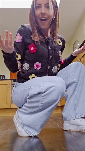 Shuffle Dance Skills with DC @Jenny Aston