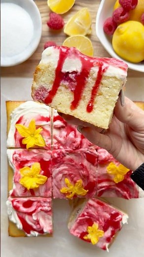 This Raspberry Lemon Ricotta Cake recipe!! 💛💛💛