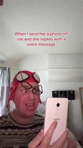 Funny Voice Message Reactions Between Friends