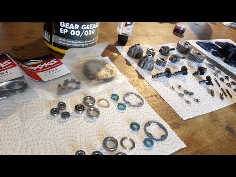 How to maintain, clean and rebuild the E-revo 2.0 gearbox and center differential
