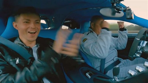 Miliardář Radim Passer pokořil se svým Bugatti Chiron rychlost 417 km/h v běžném provozu, překonal vlastní rekord