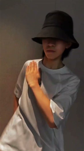酒店里速扒一个_WSUP主题曲舞蹈挑战_刘耀文dontstop舞蹈_刘耀文