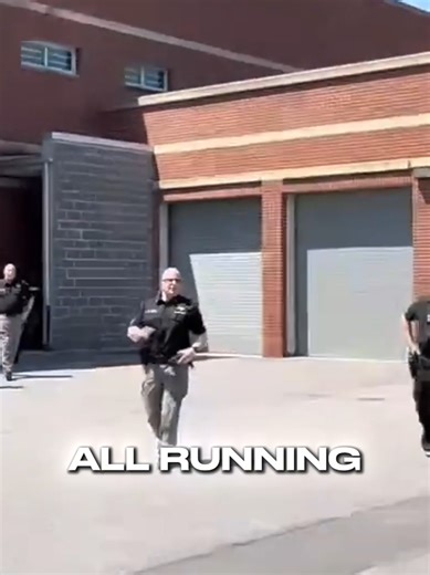 COPS COME RUNNING! Threaten Arrest! #firstamendmentaudit #1stamendment #copsoftiktok #audit #police