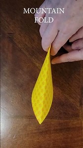 Mountain Fold Origami Basics - Quick Origami Glossary #origami #papercrafts #folding