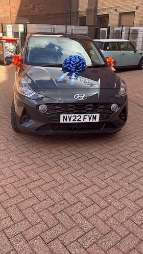 A very exciting day at Hays Travel head office today! 💙🧡 #haystravel #hays #excitingday