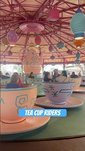 Whirling Fun at the Mad Tea Party Ride – at Magic Kingdom Park Disneyworld! #teacup #disney