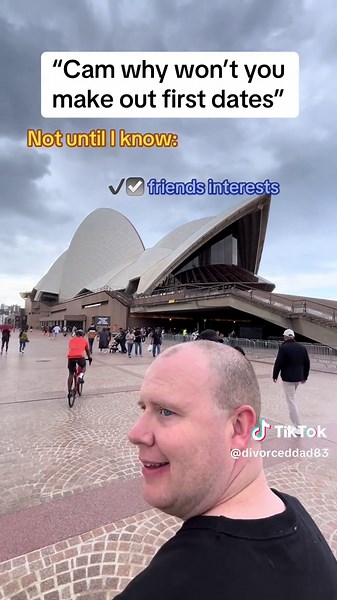 “Lifting up the community’ quote from iconic movie always❤️💕 is a good ice breakers but anything helps you get a view of the person you’re eating dinner with don’t settle for surface but ALWAYS listen to their body language 📣 #melbourneguy #loveadvice #standards #romanticguy #singlehotkiwi