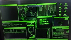 牛逼的黑客代码，学会去吓同学。