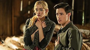 Watch Shining Vale Season 1 Episode 7 - Chapter Seven - Impertinent Questions