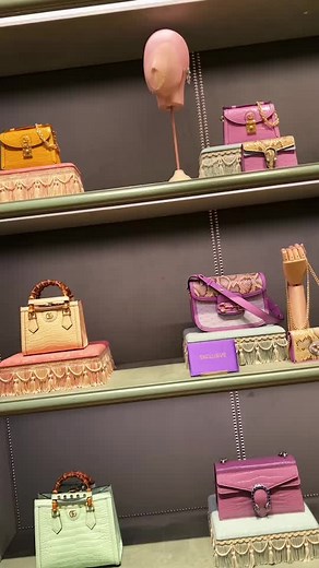 វីដេអូ​របស់ Li Na (@linna_ly) ជាមួយ เสียงต้นฉบับ - Li Na