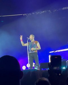 7.1K views · 1K reactions | Momento "Human Heart" en Washington DC. 朗 #ColdplayDC https://www.instagram.com/p/CeTo3ClOEBN/ | T H E / S C I E N T I S T | Facebook