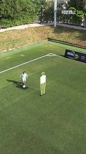 11K views · 49 reactions | The Ronaldo Chop ⚽️ In this tutorial we break down how to perform the Ronaldo Chop. A great move to cut inside the pitch and change the angle for a pass or shot. More like this on the Football DNA App! | Football DNA | Facebook