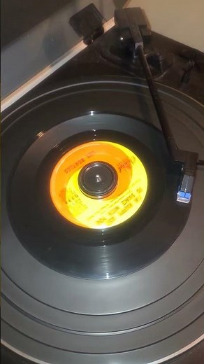 The Beatles - I'm Happy Just To Dance With You (1964)