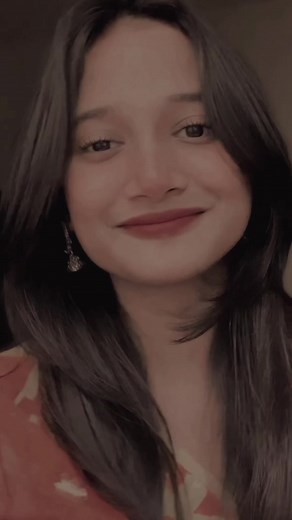 Minnie Queen: Captivating Moments in Close-Up