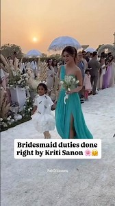 Kriti Sanon being the Perfect Bridesmaid | Nupur Sanon | Stebin Ben | Bollywood | Sister Wedding