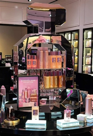 New Beauty, now in runway-ready shimmer—aka, the glow you’ve been looking for, just ahead of the Victoria’s Secret Fashion Show. #victoriassecret #vsfashionshow