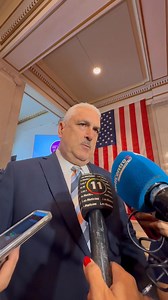 23K views · 397 reactions | "TODO COLOR DE ROSA" EL PRESIDENTE DEL SENADO - Thomas Rivera Schatz reitera estar en contra de que el gobierno “premie la excelencia académica” de los estudiantes sorteando boletos para los conciertos de Bad Bunny. Via: @gelmaryrivera | Noticias RTZ | Facebook