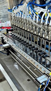 Multi-head liquid filling machine | Henan Cyril Machinery Equipment Co.,LTD