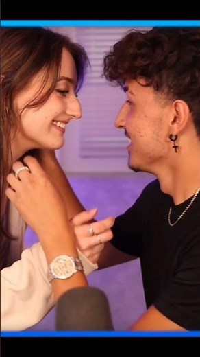 Minibloxia and Hoppy kiss! AYO