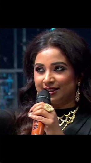 Shreya Ghoshal singing Indian idol Season 16