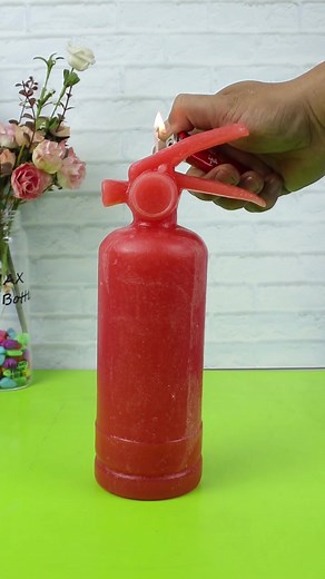 DIY fire extinguisher style candle at home,happy every day!#cool