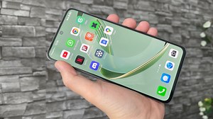 HUAWEI nova 12 SE: Display mare și OLED, bun de savurat filme și seriale