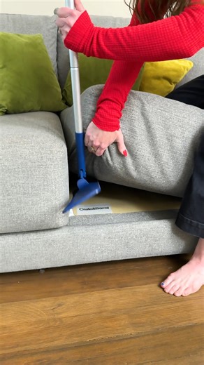 Snow Day made easy! ⛺️ Use a mop and a fitted sheet to make an easy fort! ⛺️ #mom #kids #fort #mop #snowday This original video was produced by Network Media, LLC and Jeff & Lauren Productions. | Home Hacks & Easy Snacks