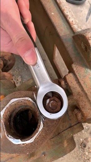 Get rid of rusty screws -Good practical tools to share