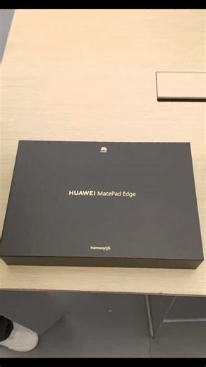 Techno Waqar | Huawei, could you please stop showing off your technical capabilities like this? #Tablet + #Laptop 2-in-1 #HuaweiMatePadEdge Display:... | Instagram