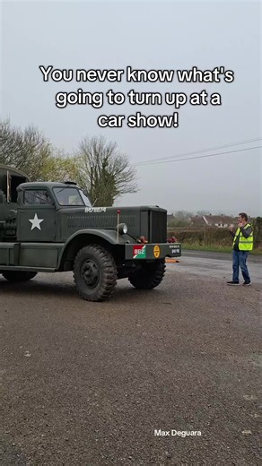 You never know what to expect at car show! #militarylife #militarylorry