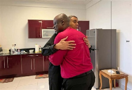 Bishop Dag Heward-Mills breaks down at funeral for late Bishop Oko - Adomonline.com