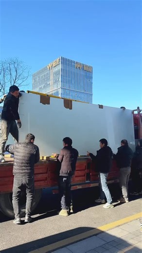 郭婷婷 on Instagram: "Ultra clear Smartglass under installation, thickness 8+8, aodoth Smartfilm Smartglass factory, your best choice"