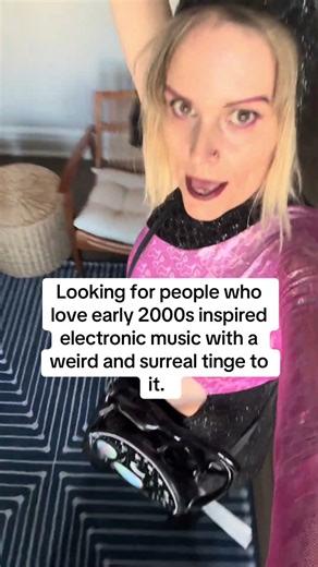 Is that you??? 👽 #2000s #newmusic #aliens This is my new song alien blood thank you for listening !