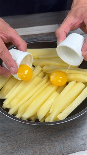 People keep asking me why my fries are so crispy and full of flavor! | Yum Yummy