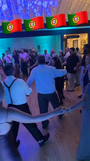 What your MUST PLAY portuguese song to hear at a wedding 🇵🇹🇵🇹🇵🇹 #portuguese #portuguesewedding #starlight #portuguesedj #forca #portuguesefood #portugal🇵🇹 | Music of Our Lives DJ Jordan Paiva