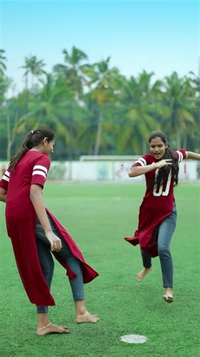 Instagram viral funny video #chattambees #dance #dancechallenge #shorts