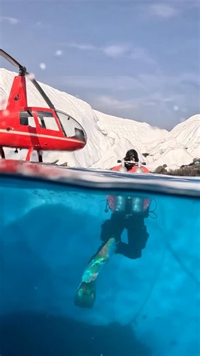 The helicopter brings you to the edge of the ice. The dive takes you below it. @sheepmountainair and @dive_alaska makes this one-of-a-kind experience possible. Trips leaving from Sheep Mountain Lodge | Sheep Mountain Air - Helicopter Tours