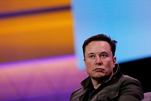 Anonymous Slams Elon Musk, Calls Billionaire's Challenge To Russia's Vladimir Putin A 'Publicity Stunt'
