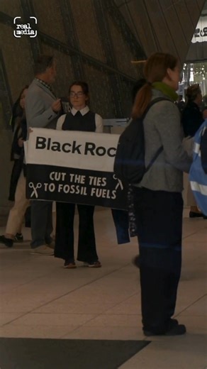 On the 15th of September, Activists from Cut The Ties To Fossil Fuels occupied the entrance of BlackRock and staged a theatrical protest outside their City of London HQ. BlackRock is accused of ignoring the climate crisis by propping up fossil fuel companies like BP, Shell, Total Energies, Chevron and Equinor with more than $400 billions of funding. Catch the full footage voices from the ground 👉https://realmedia.press/cut-the-ties-blackrock-protest/ | Real Media