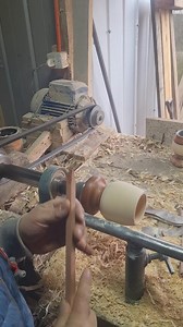 Video respuesta La pregunta más frecuente ¿Como Darle Color a la Madera? Un video explicando como darle color a la madera esta es una tecnica que se usa que es quemar madera con madera se crea ese color.. . . . . #madera #maderas #maderanatural #chile #chile #chilegram #artesania #artesaniasmexicanas #artesanía #artesania #artesanías #artesanias #artesaniaperuana #artesaniaargentina #artesaniaecuador #artesaniamexicana #artesanía #artesanías #artesania #artesanias #chilegram #chile #santiagodech